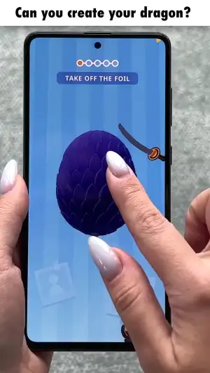 Surprising Egg: Dino or Robo?